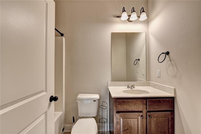Building Photo - 2448 Tenor Ln
