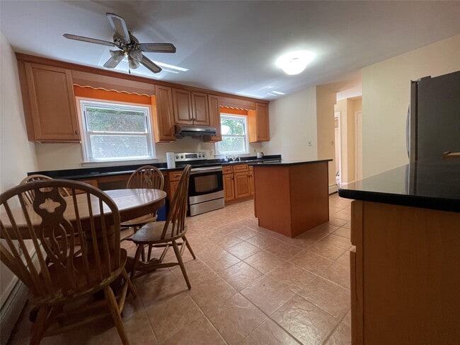 Building Photo - 4 Cornwallis Rd