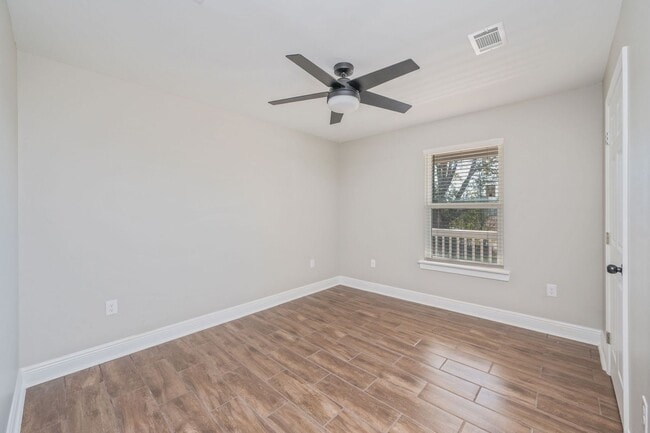 Building Photo - NEW Construction for Rent!!  IDEAL location on the edge of town!