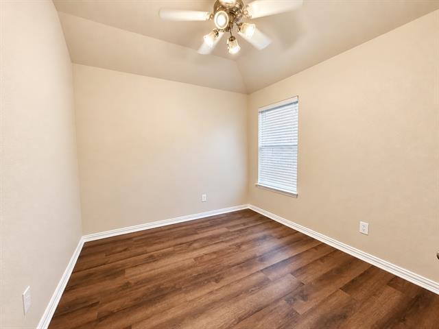 Building Photo - 1572 Barksdale Dr