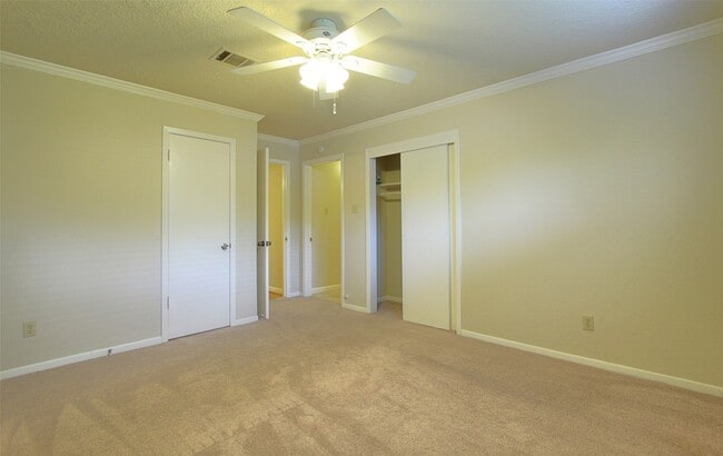 Building Photo - 1322 Curtin St