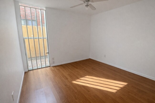 Building Photo - 425 Hawthorne St