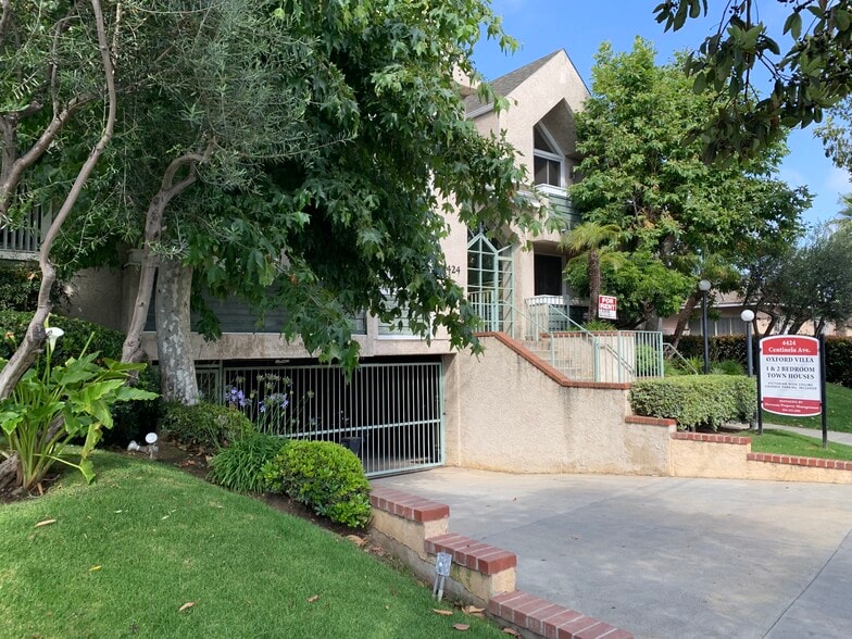 Building Photo - 4424 S Centinela Ave