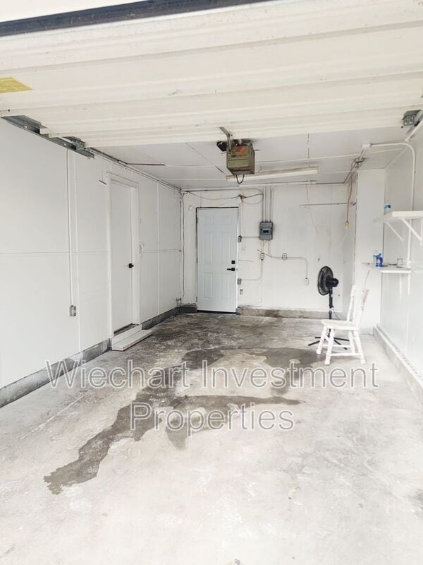 Building Photo - 616 S Clay St