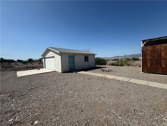 Building Photo - 2184 River Valley Rd