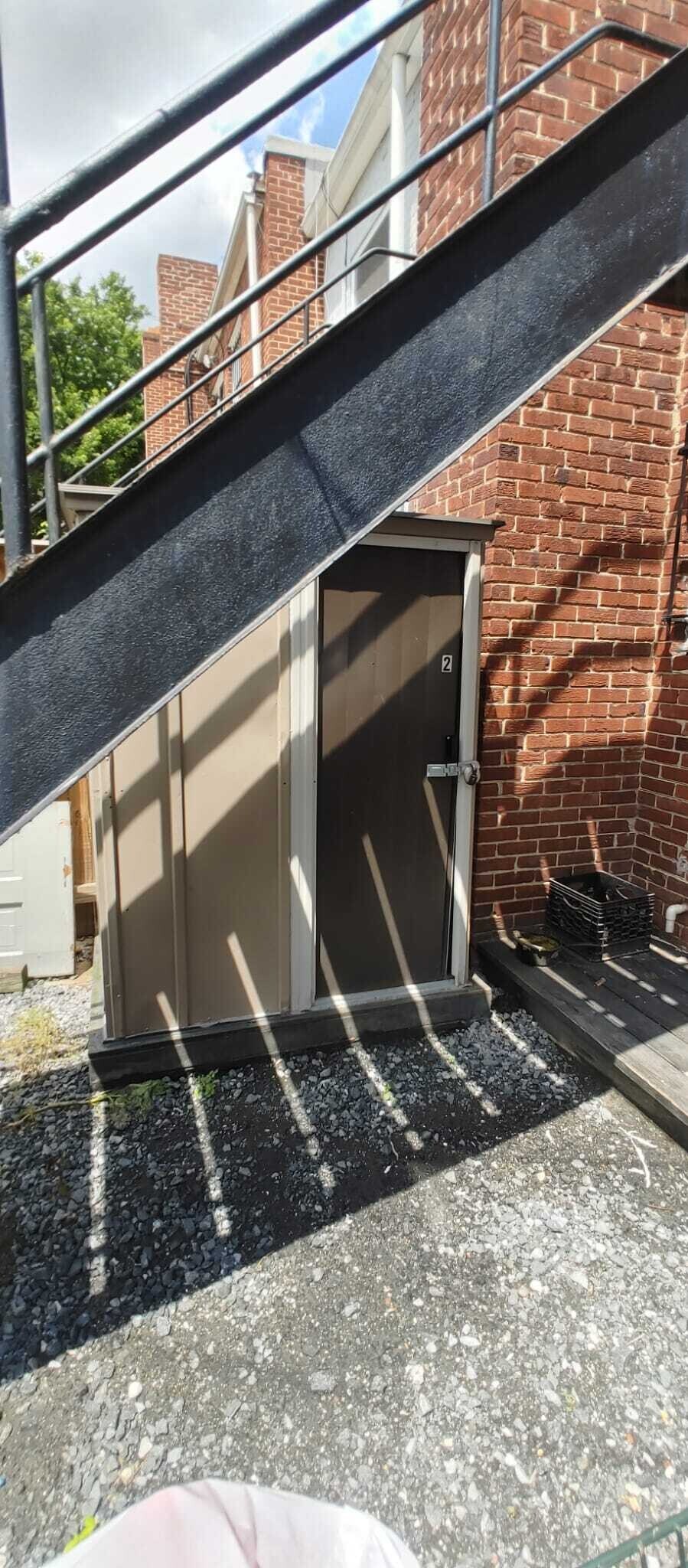 Building Photo - 606 19th ST NE APT1