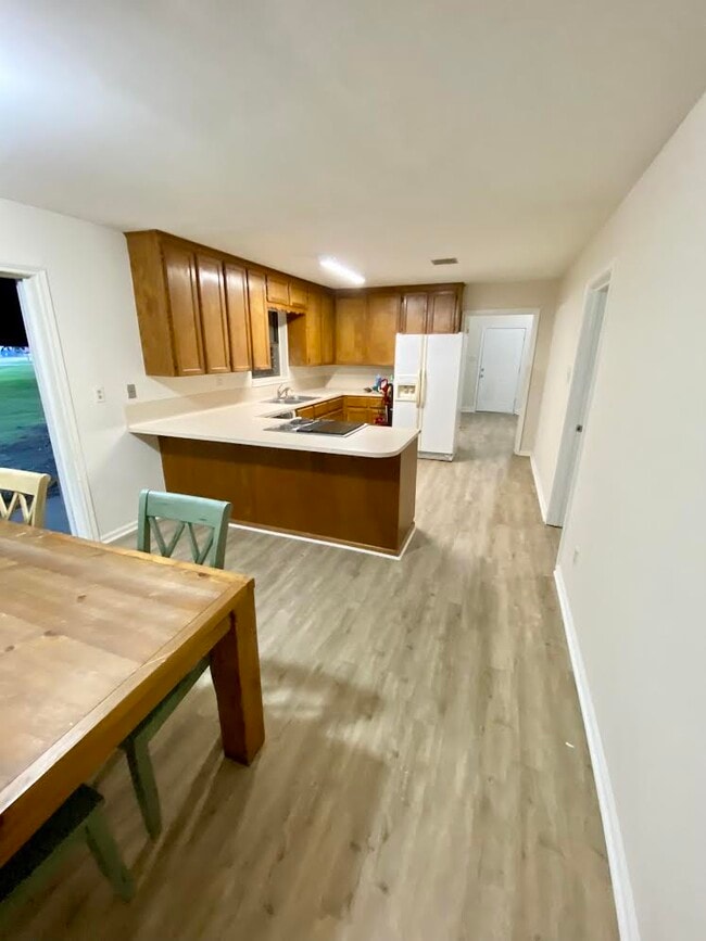 Building Photo - 208 Darbonne Rd