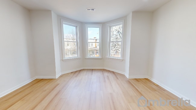 Building Photo - 343 E 28th St