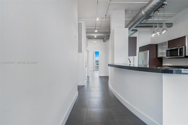 Building Photo - 3029 NE 188th St