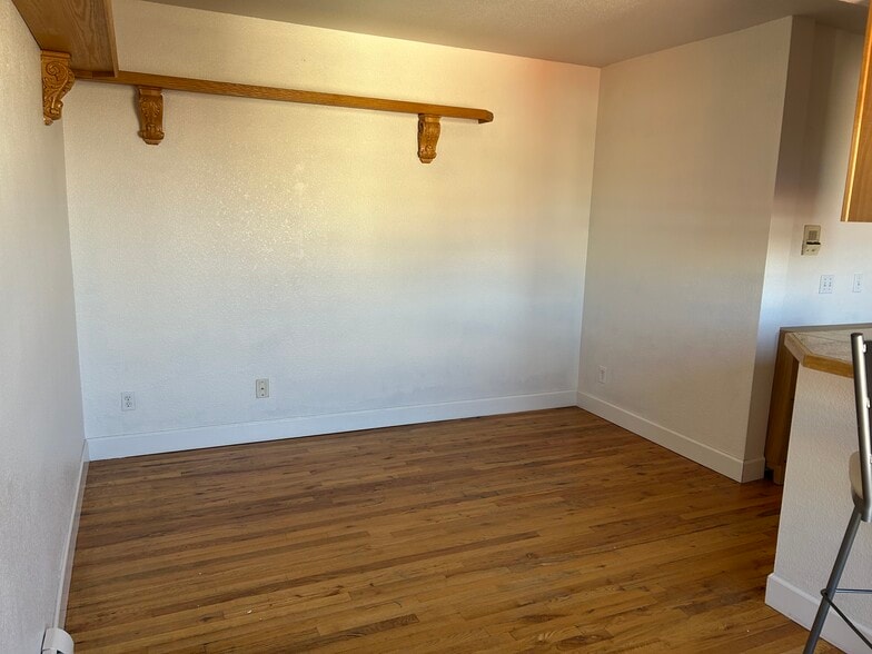 Building Photo - 1629 N Clarkson St