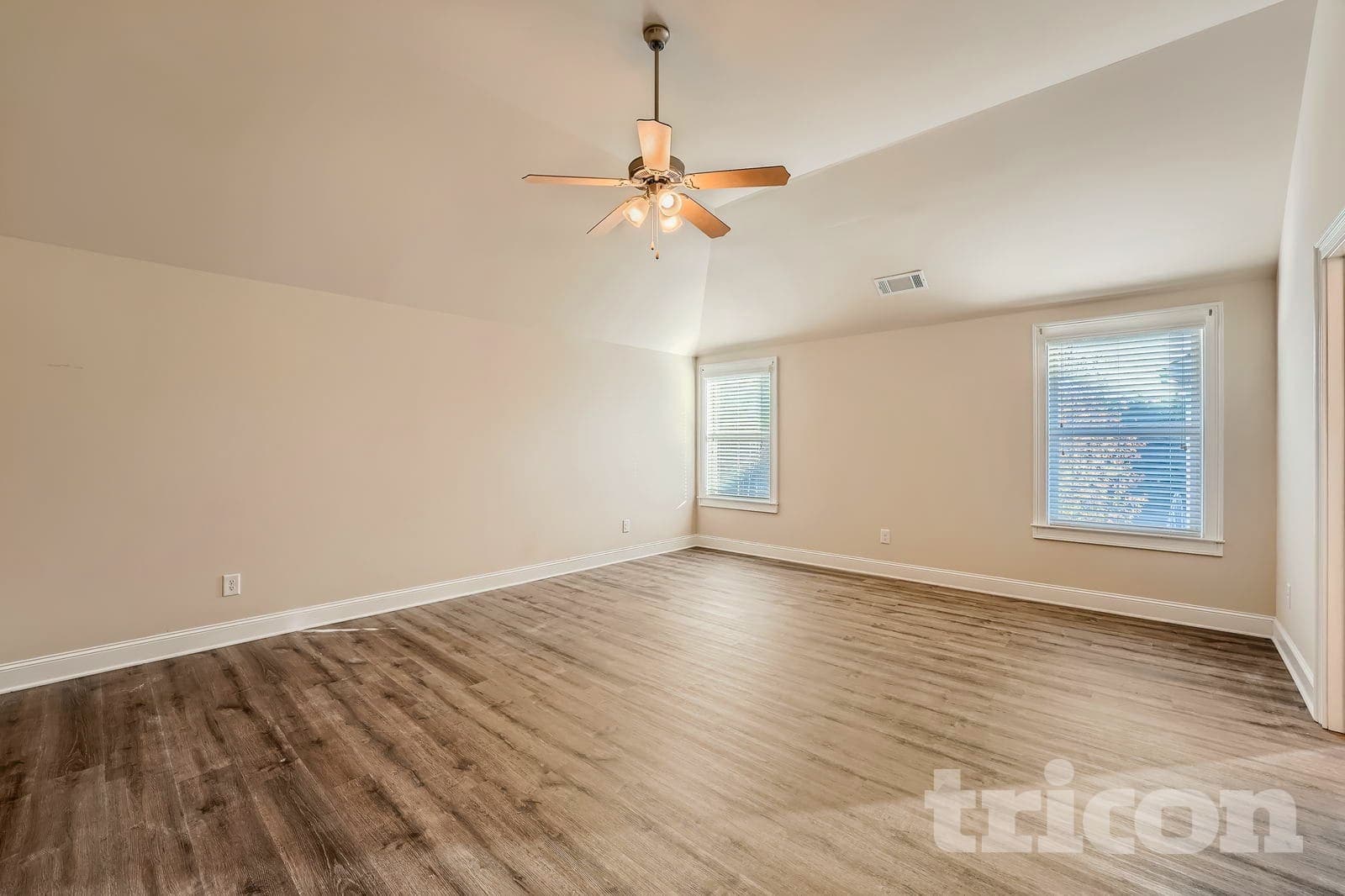 Building Photo - 296 Prescott Dr