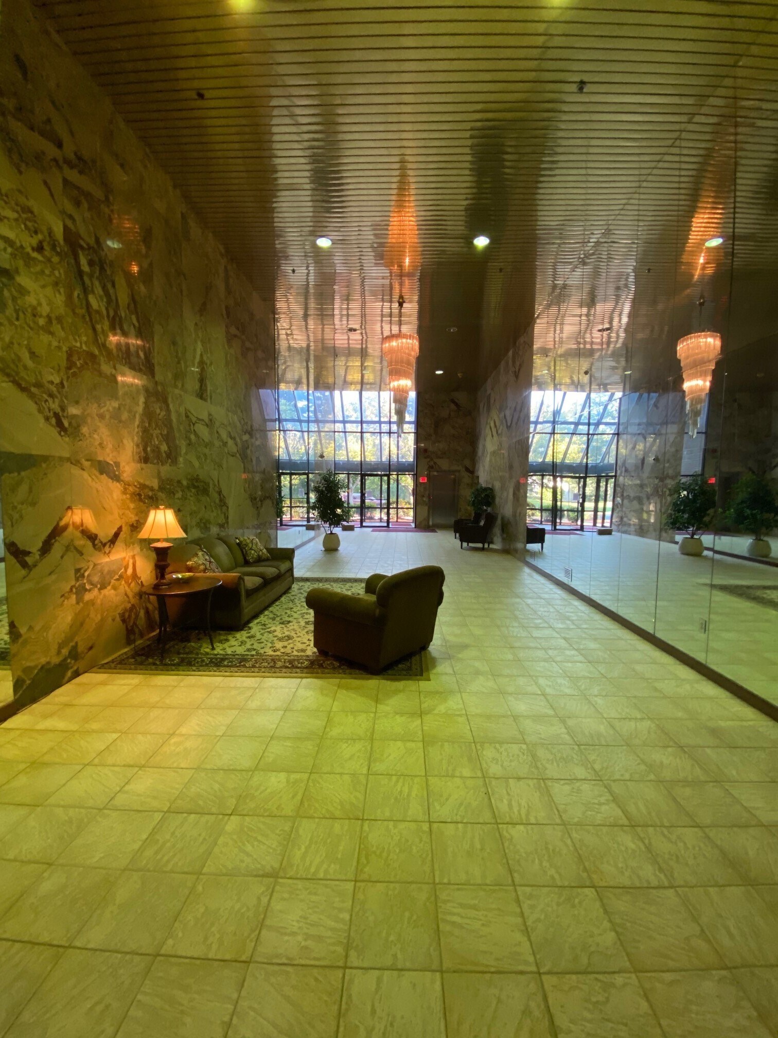 Building Lobby .2 - 2500 Mystic Valley Pky
