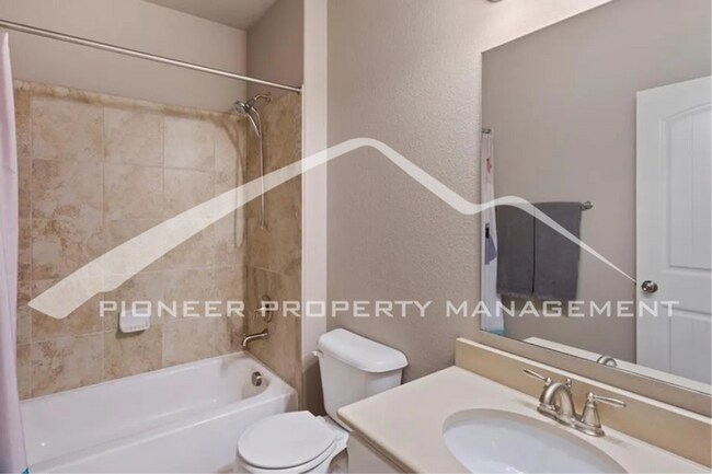 Building Photo - 8425 Mayfly Dr