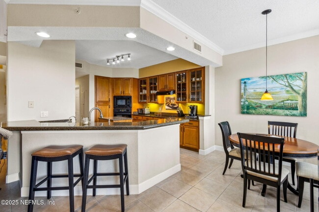 Building Photo - 425 S Ocean Grande Dr