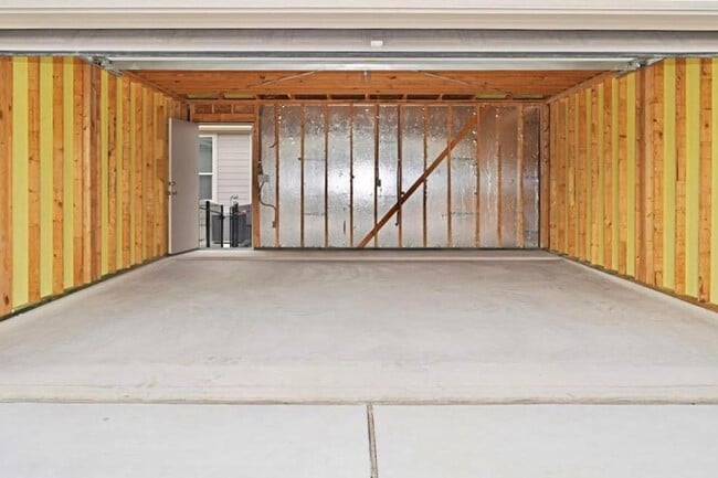 Building Photo - 114 Adage Dr