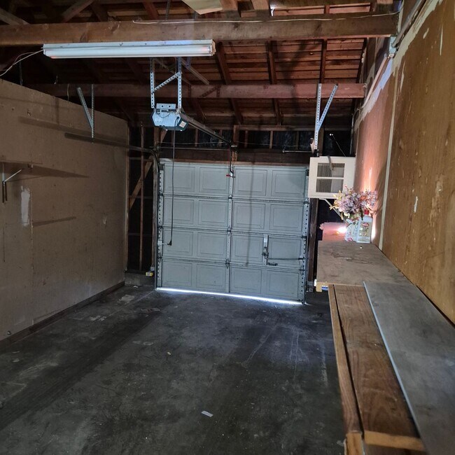 Building Photo - 2301 Ramon Dr