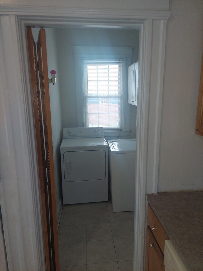 Laundry room - 424 Prospect Ave