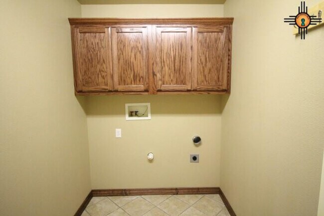 Building Photo - 2304 Reese Dr