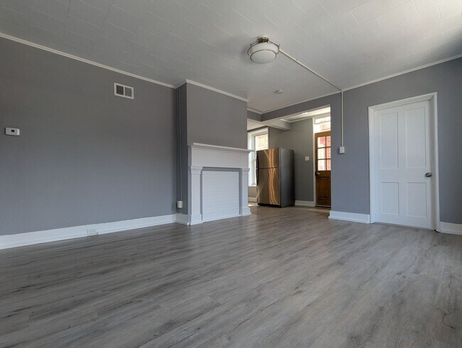 Building Photo - 9 Cataract St