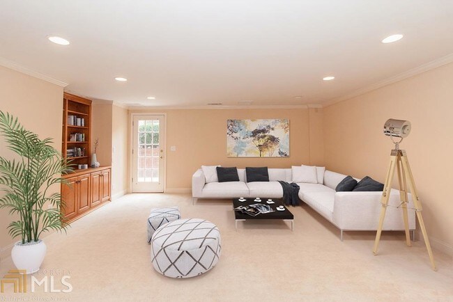 Building Photo - 6320 Deerwoods Trail