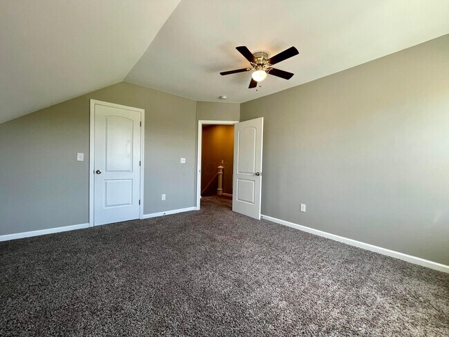 Building Photo - 240 S Princeton Ave