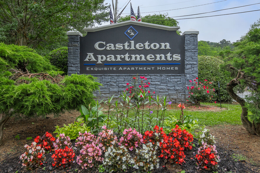 Primary Photo - Castleton Apartments