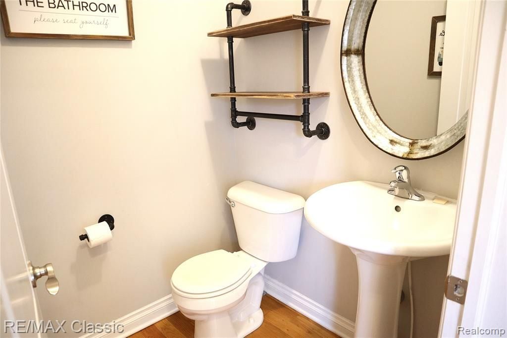 Building Photo - 50595 Coolidge St