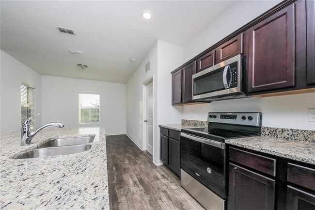 Building Photo - 162 Hidden Lk Lp