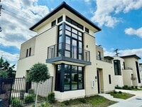Building Photo - 511 N Santa Anita Ave