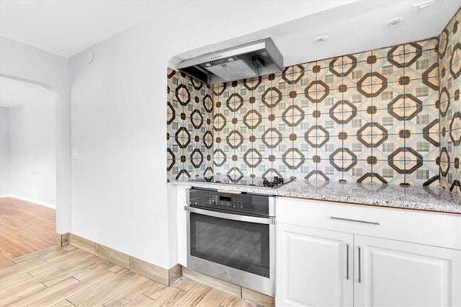 Building Photo - 1101 28th St N