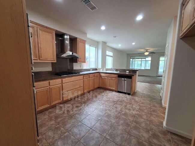 Building Photo - 4051 Sierra Ct