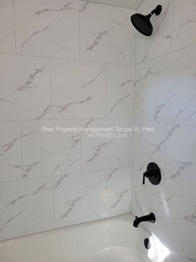 Building Photo - 5034 2nd Ave S