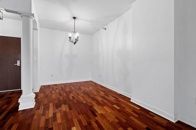 Building Photo - 317 Groveland Ave