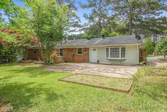 Building Photo - Welcome Home!