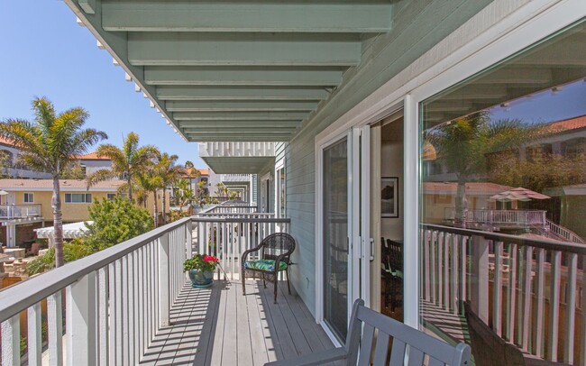 Building Photo - Carlsbad Village  Furnished 2 bedroom/2 ba...