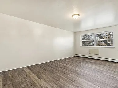 Building Photo - 921 W Spencer St