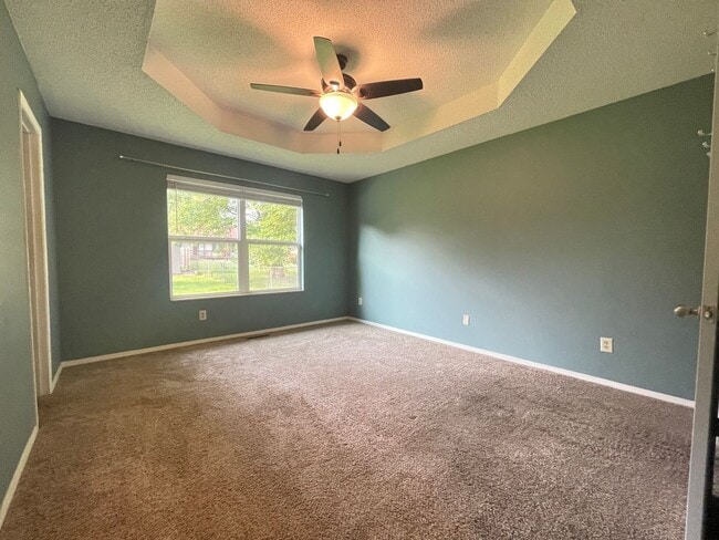 Building Photo - 1441 W Seminole St