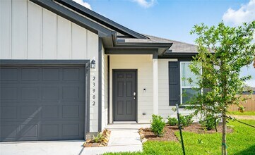 Building Photo - 23902 Tillage Ln