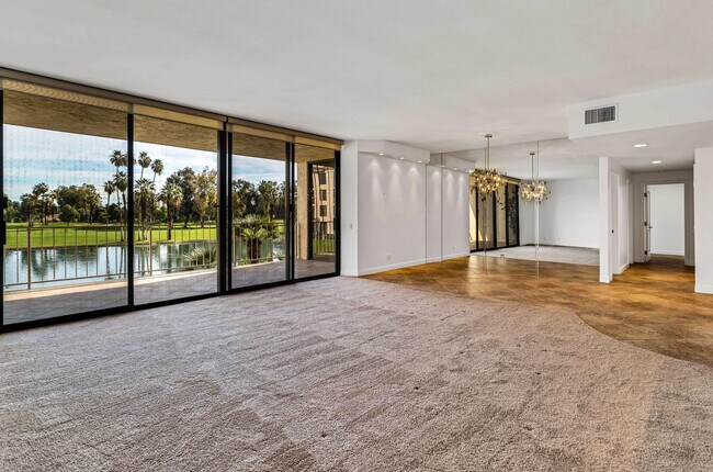 Building Photo - 910 Island Dr