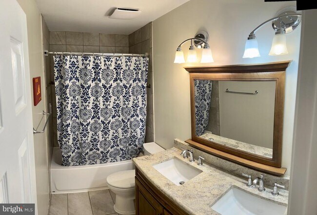 Building Photo - 46812 Backwater Dr