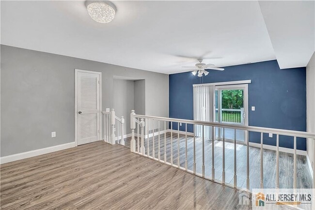 Building Photo - 722 Darlington Dr
