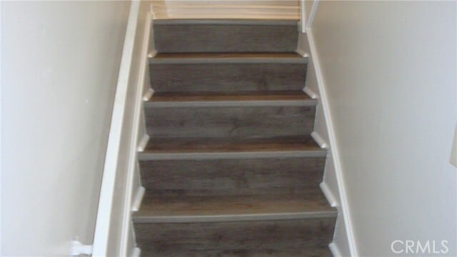 Building Photo - 31 Paradise