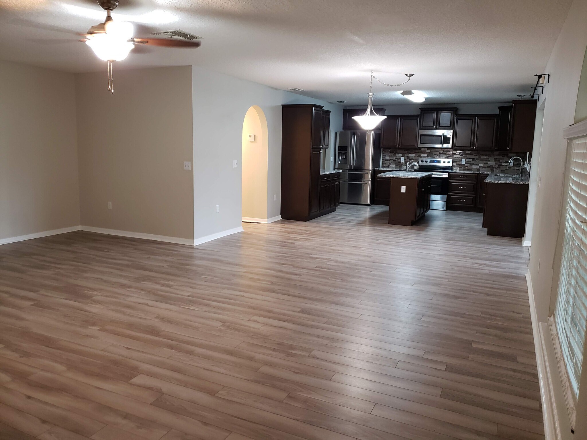 Building Photo - 76550 Longleaf Loop