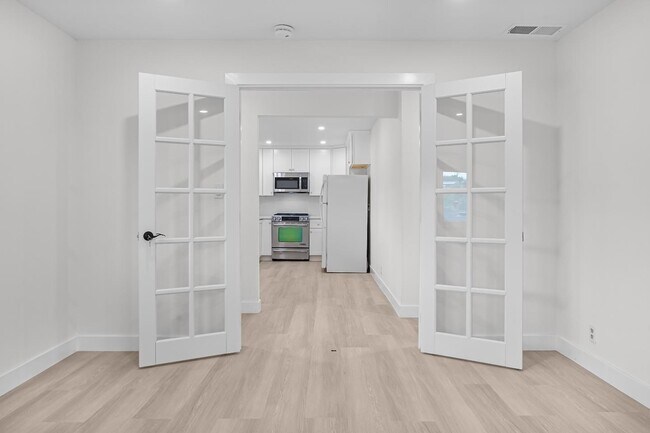 Building Photo - 22434 Salem Ave