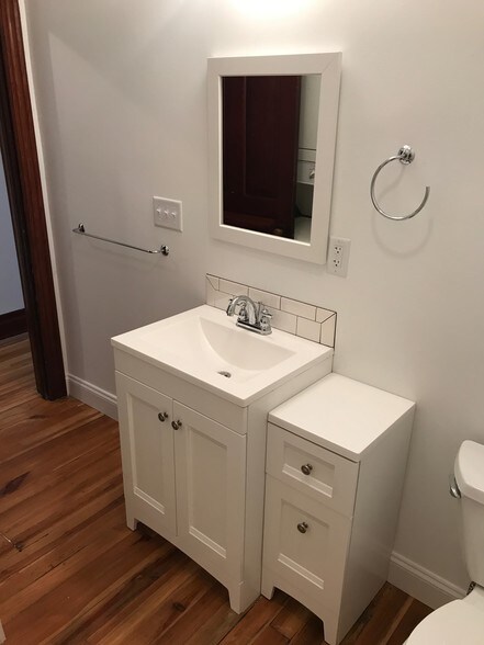 New Vanity - 141 W Broad St