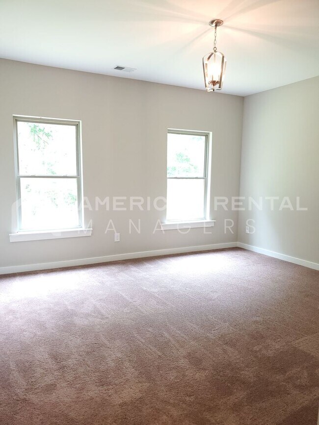 Building Photo - Home for Rent in Clanton, AL! Available to...