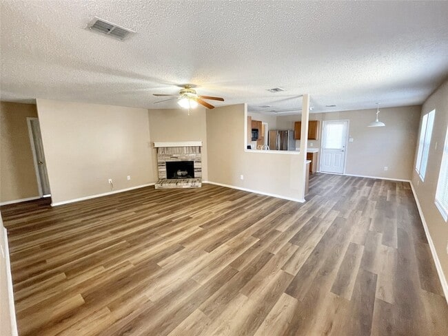 Building Photo - 5405 Shiver Rd