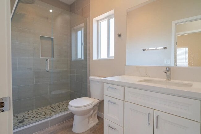 Building Photo - 5162-5166 Ewing St.