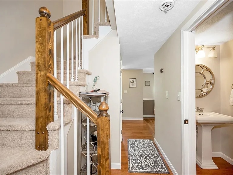 Building Photo - 31 Patrick Rd