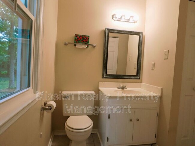 Building Photo - 13701 Arrowood Ct